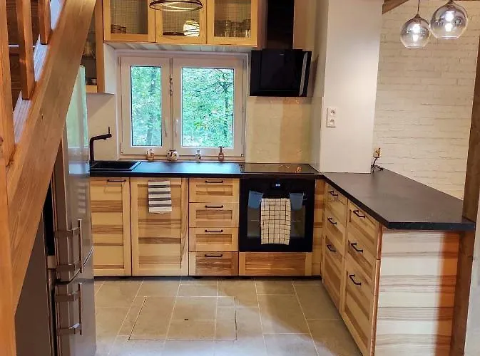 Konwaliowe Zacisze - Chillout W Lesnej Aurze *